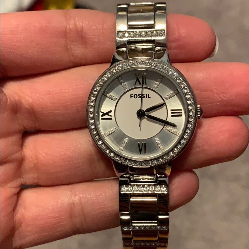 Watch - Picture 2 of 3